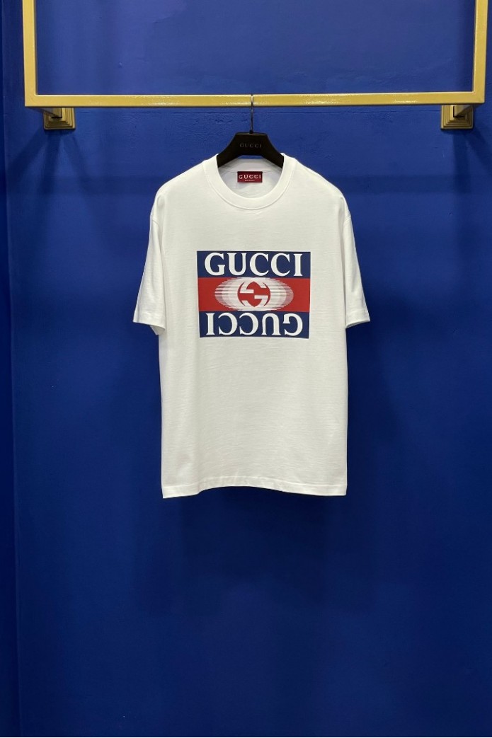 Gucci Interlocking Logo White